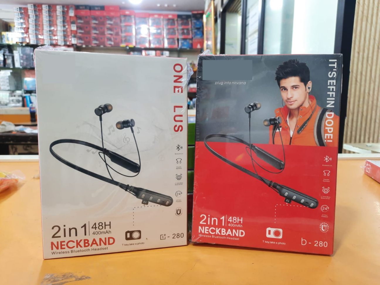 1PLUS & BOT NECKBAND D-280